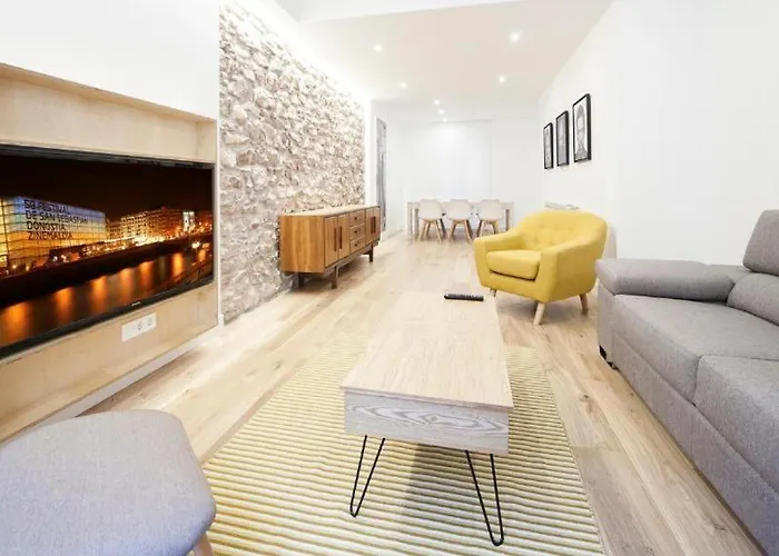 Luxury Boutiques I - Sshousing